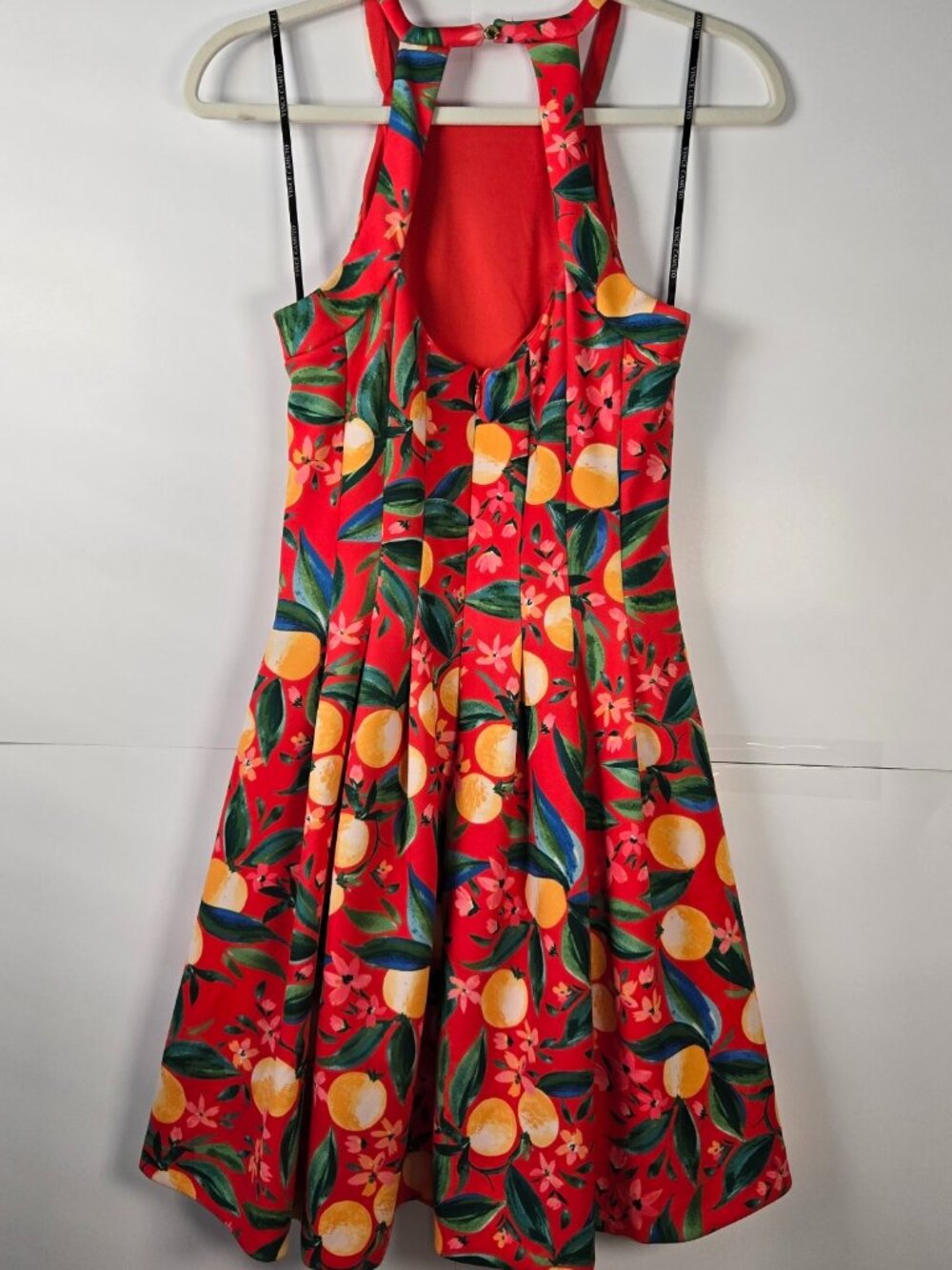 NWOT Vincent Camuto Halter Fit & Flare Scuba Crepe Fruit/Floral Print Size 8 - Picture 2 of 11
